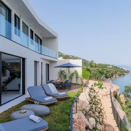 Villa Glyfa فيلة *
